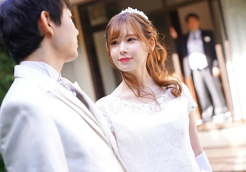 Bố chồng chịch vợ của con trai ngay sau lễ cưới của con trai